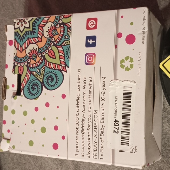 Friday 7Care Noise Canceling Headphones - Picture 5 of 6